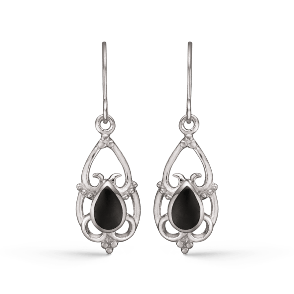 Silberne hängende Ohrringe mit Arkandi, mit Wirbeln und Onyxsteinen